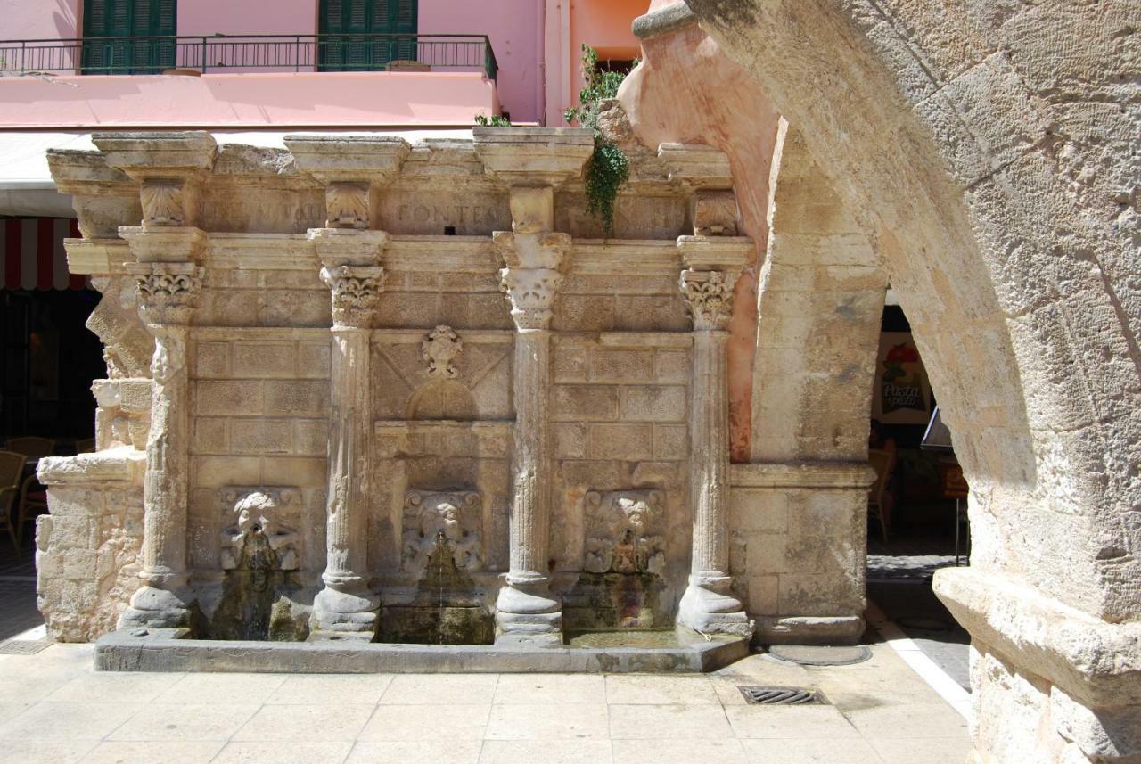 Myron Suite Old Town Rethymno  Bagian luar foto